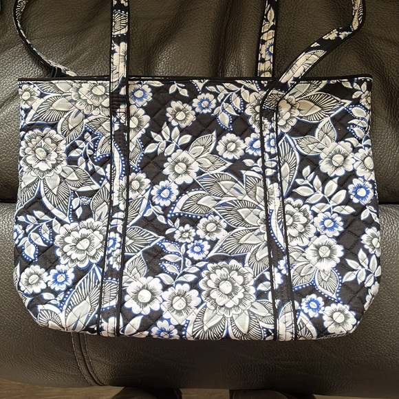 Vera Bradley floral small tote - Picture 4 of 8